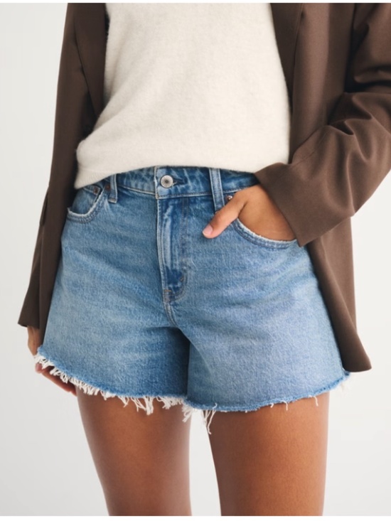 Abercrombie & Fitch Pants - NWT Abercrombie Curve Love Mid Rise A-Line Denim Shorts 28/6 Medium Wash